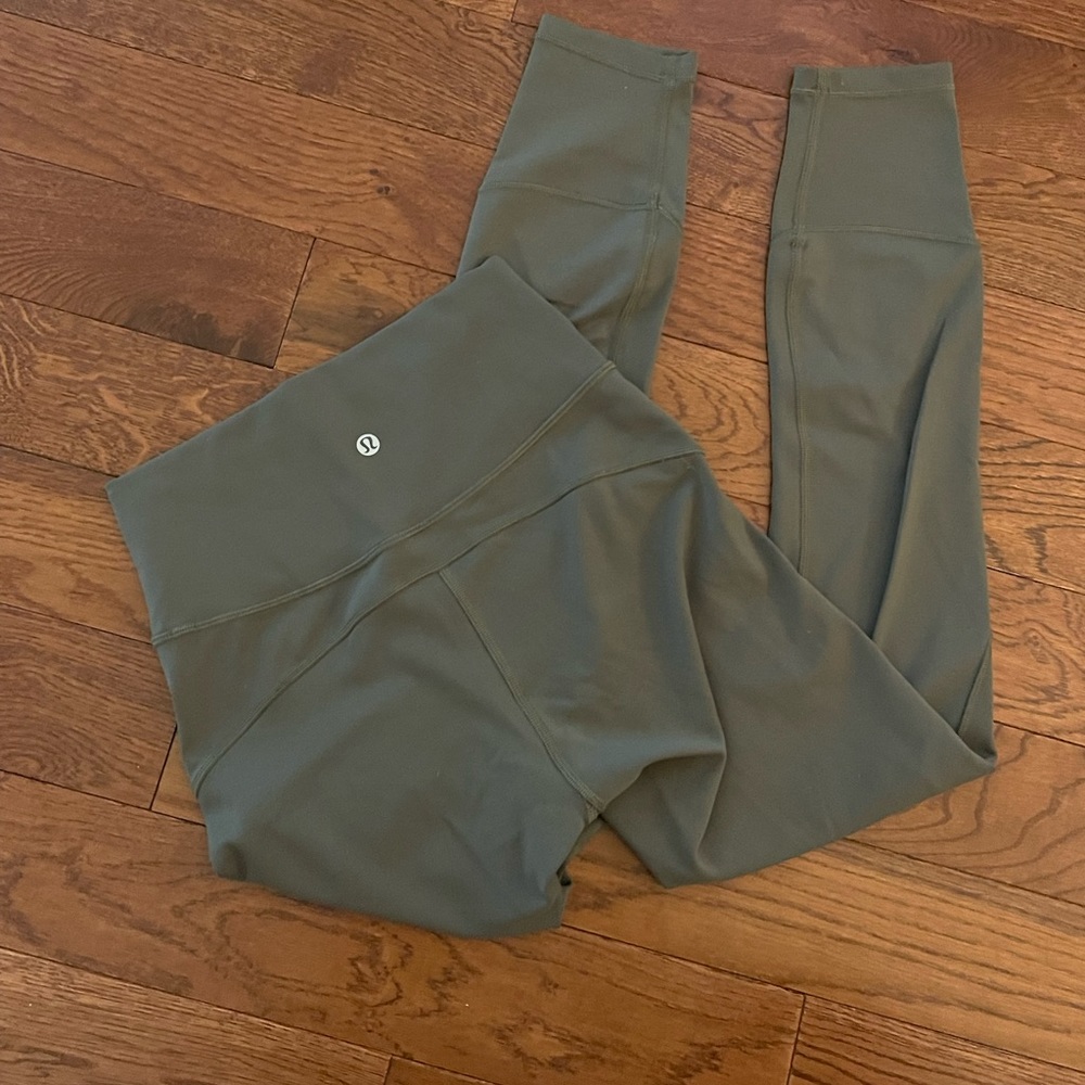 OLIVE LULULEMON LEGGINGS